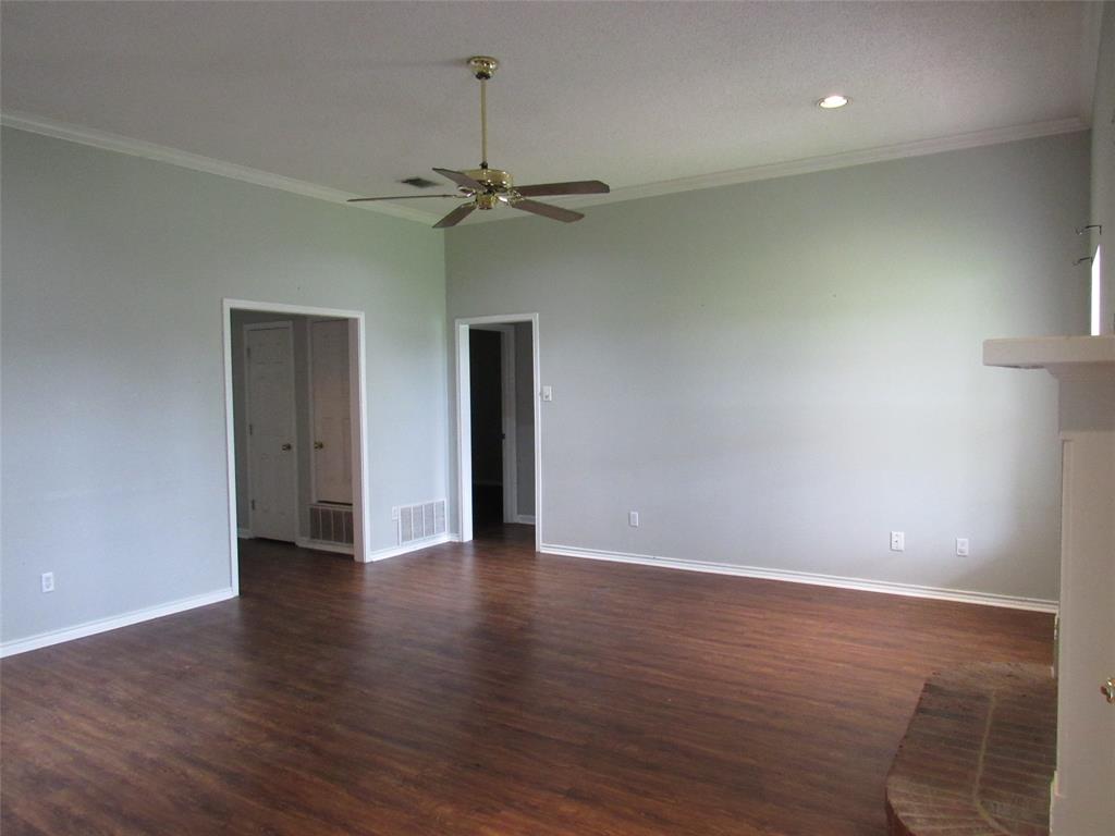 710 North Old Robinson Road Robinson, TX 76706 - Photo 4 of 14