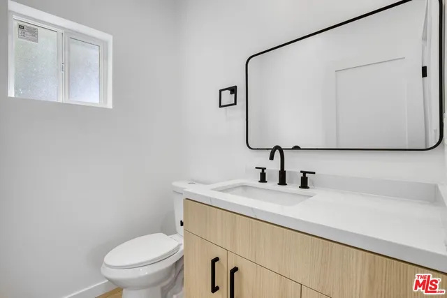 $3,900,000 | 10828 Hesby Street, North Hollywood, CA 91601