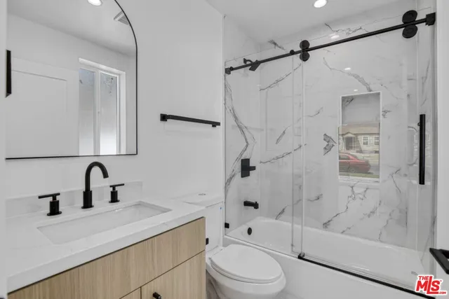 $3,900,000 | 10828 Hesby Street, North Hollywood, CA 91601