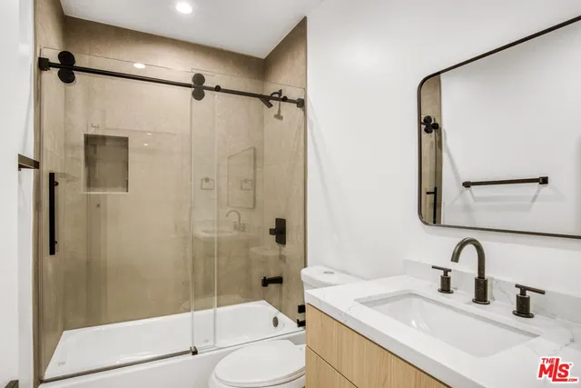 $3,900,000 | 10828 Hesby Street, North Hollywood, CA 91601