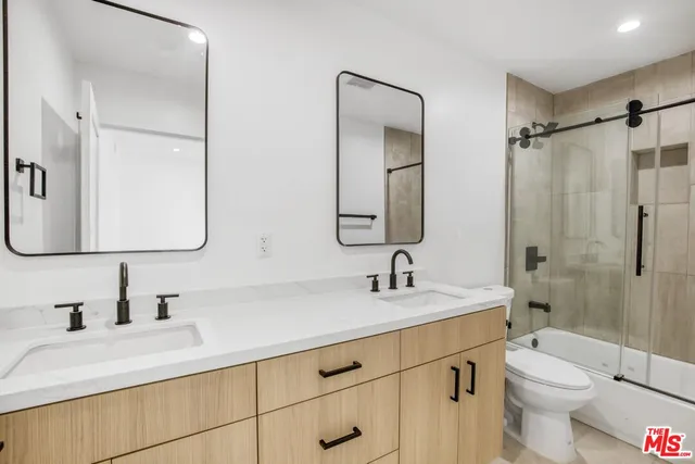 $3,900,000 | 10828 Hesby Street, North Hollywood, CA 91601