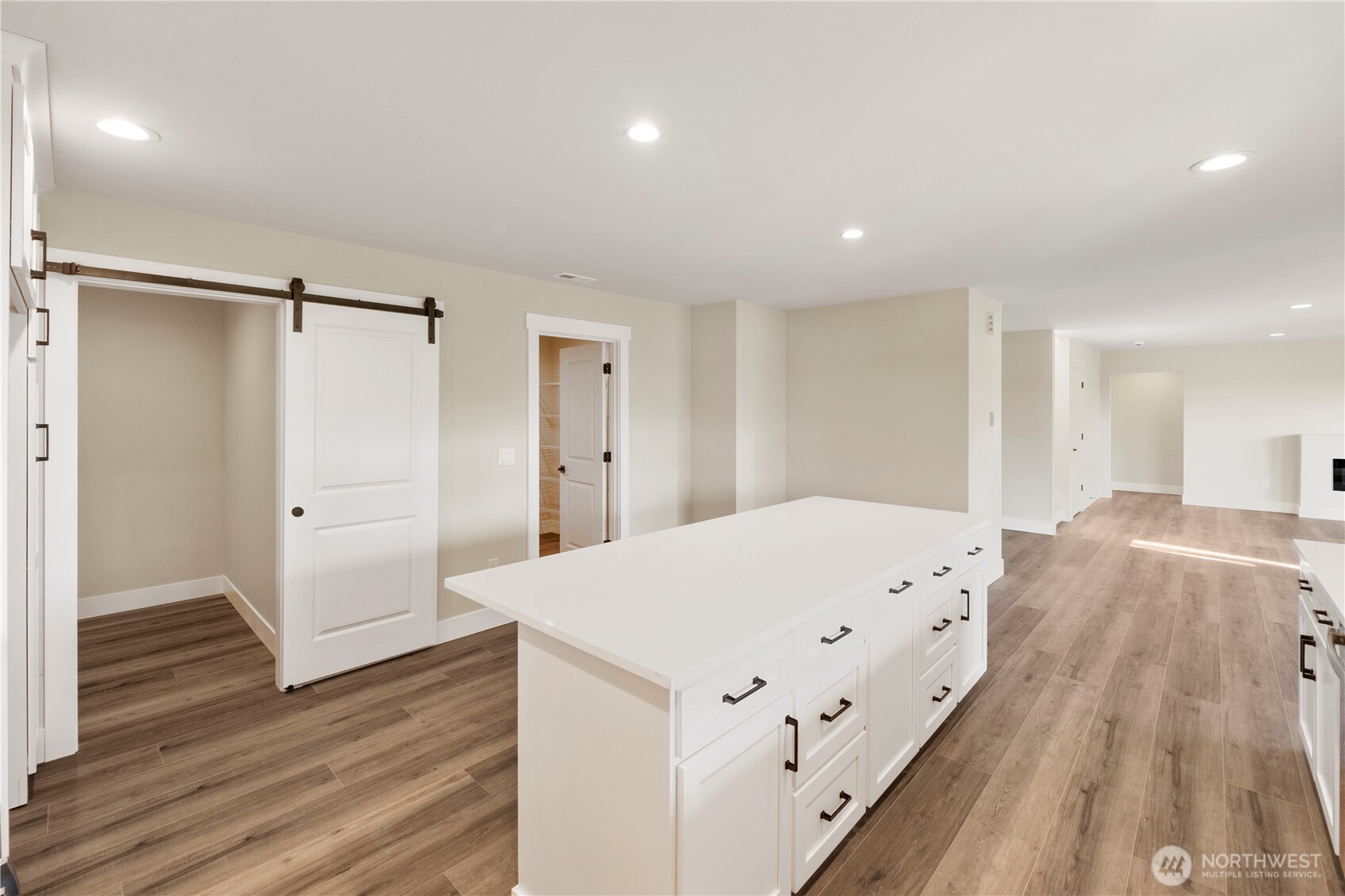 320 East 4th Street Union, WA 98592 - Photo 10 of 38 Gallery Image 10