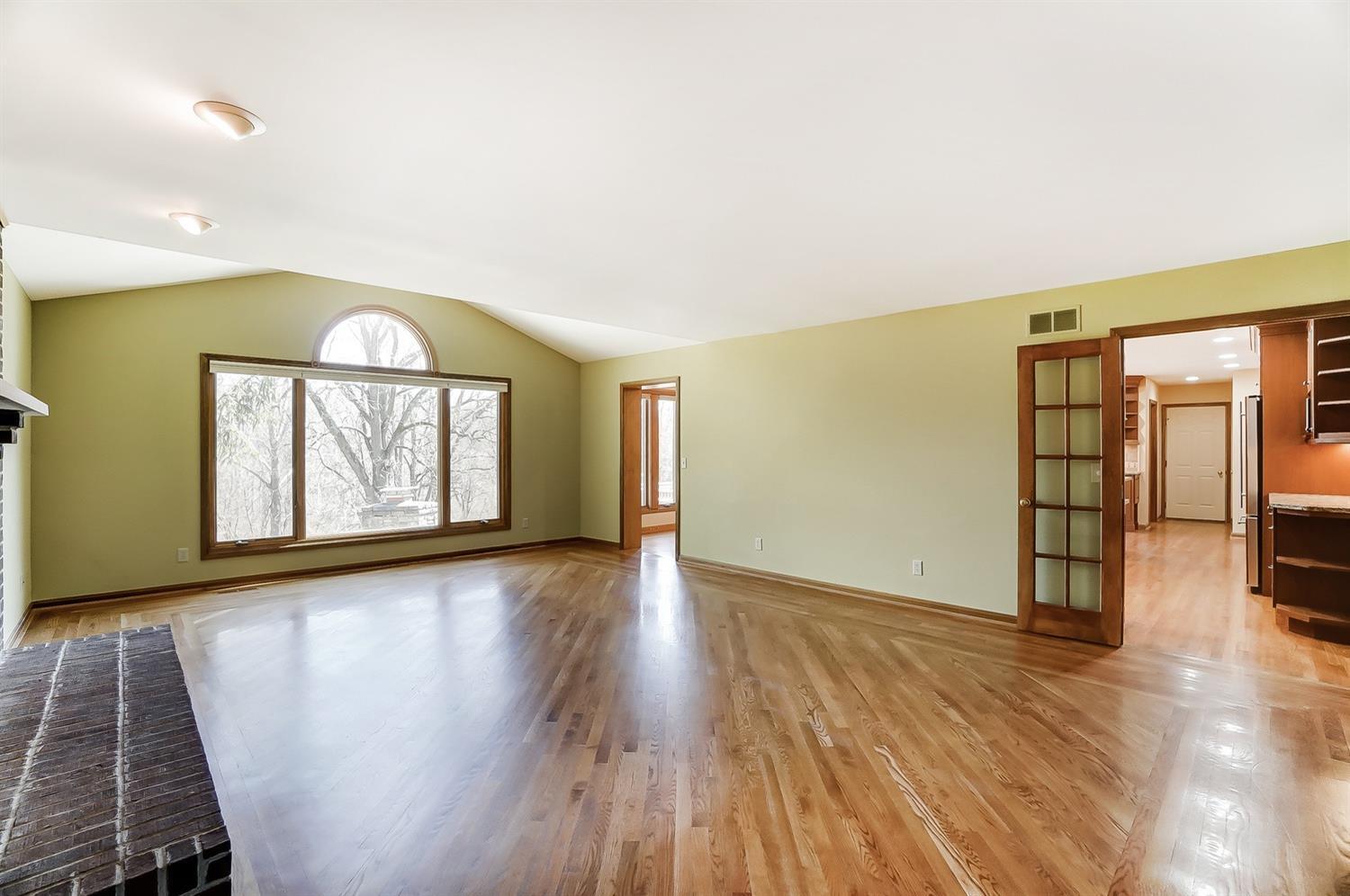 4408 Hubble Road Cincinnati, OH 45247 - Photo 22 of 50