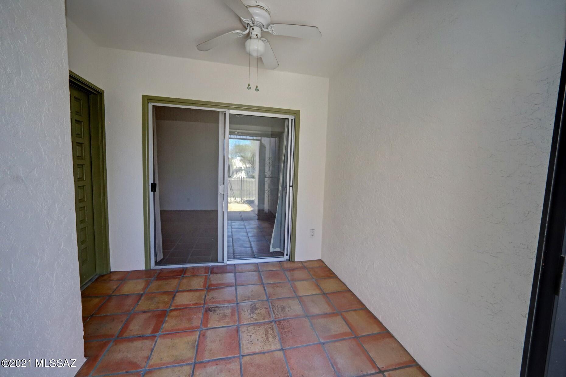 660 East River Road, Unit I Tucson, AZ 85704 - Photo 6 of 37