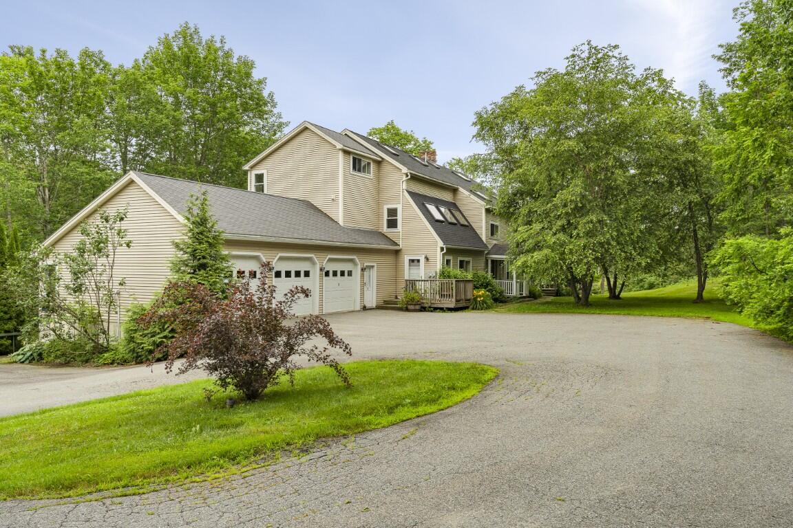 5 Hillside Place, Unit 2 Boothbay, ME 04537 - Photo 2 of 47