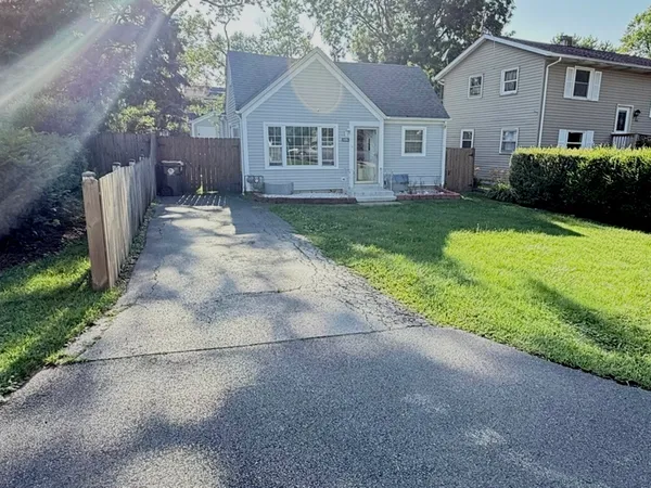 $210,000 | 1606 Turnbull Drive, Round Lake Beach, IL 60073