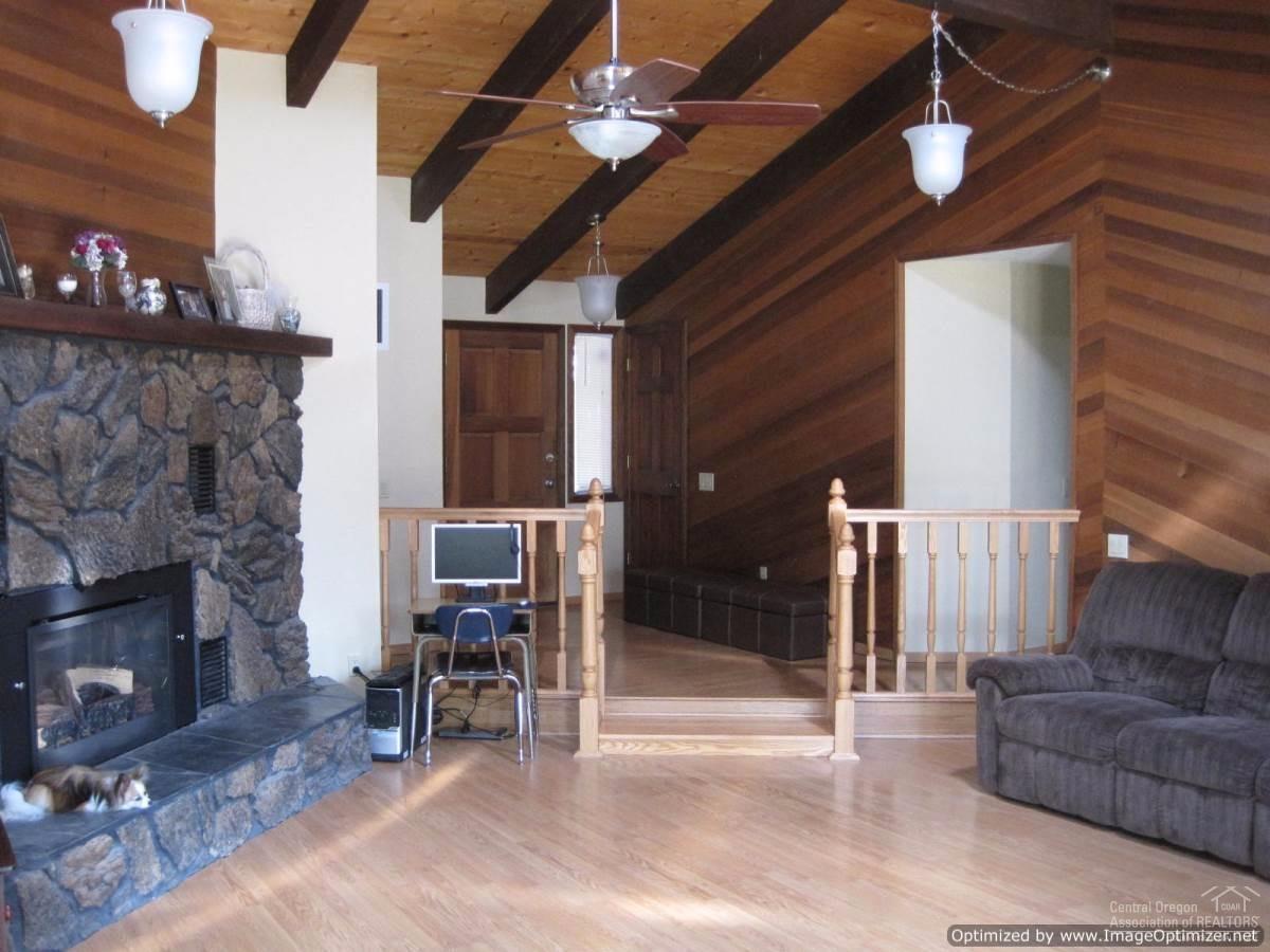 20761 Southeast Reed Market Road Bend, OR 97702 - Photo 14 of 16 Additional Photo