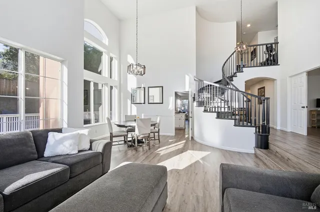 $1,199,000 | 116 Yulupa Circle, Santa Rosa, CA 95405