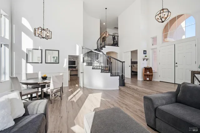 $1,199,000 | 116 Yulupa Circle, Santa Rosa, CA 95405