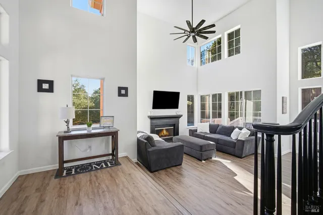 $1,199,000 | 116 Yulupa Circle, Santa Rosa, CA 95405