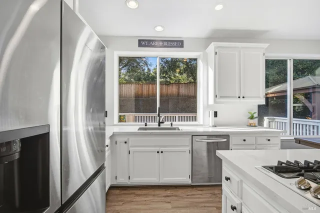 $1,199,000 | 116 Yulupa Circle, Santa Rosa, CA 95405