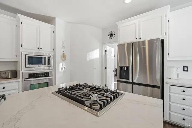 $1,199,000 | 116 Yulupa Circle, Santa Rosa, CA 95405