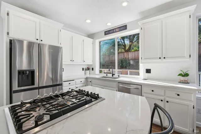 $1,199,000 | 116 Yulupa Circle, Santa Rosa, CA 95405