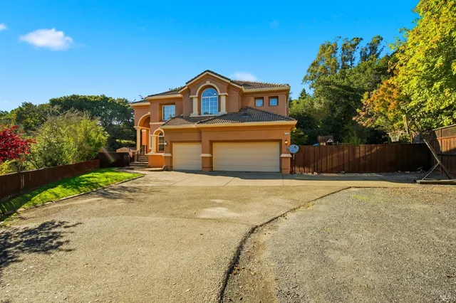 $1,199,000 | 116 Yulupa Circle, Santa Rosa, CA 95405