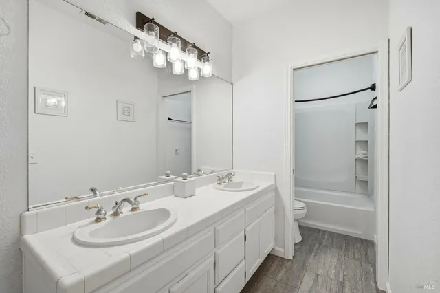 $1,199,000 | 116 Yulupa Circle, Santa Rosa, CA 95405