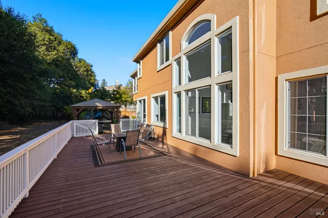 $1,199,000 | 116 Yulupa Circle, Santa Rosa, CA 95405