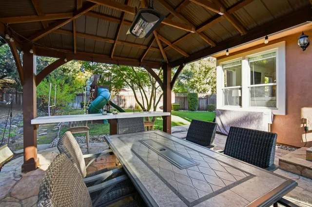 $1,199,000 | 116 Yulupa Circle, Santa Rosa, CA 95405