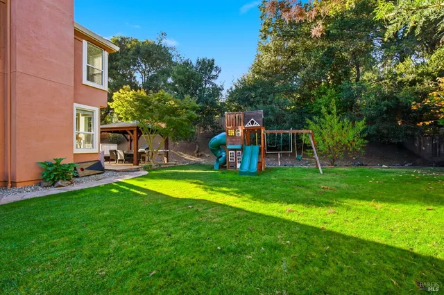 $1,199,000 | 116 Yulupa Circle, Santa Rosa, CA 95405