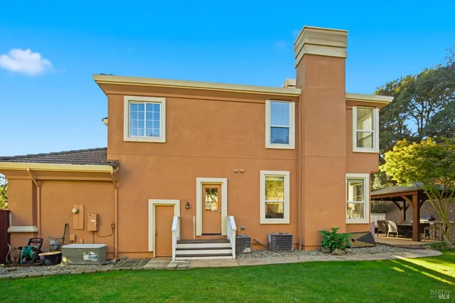 $1,199,000 | 116 Yulupa Circle, Santa Rosa, CA 95405