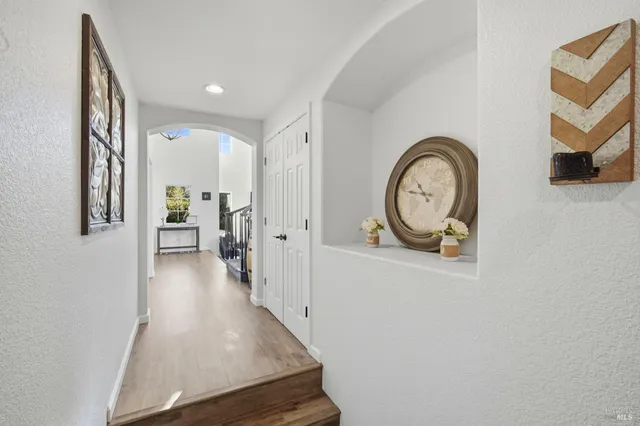 $1,199,000 | 116 Yulupa Circle, Santa Rosa, CA 95405