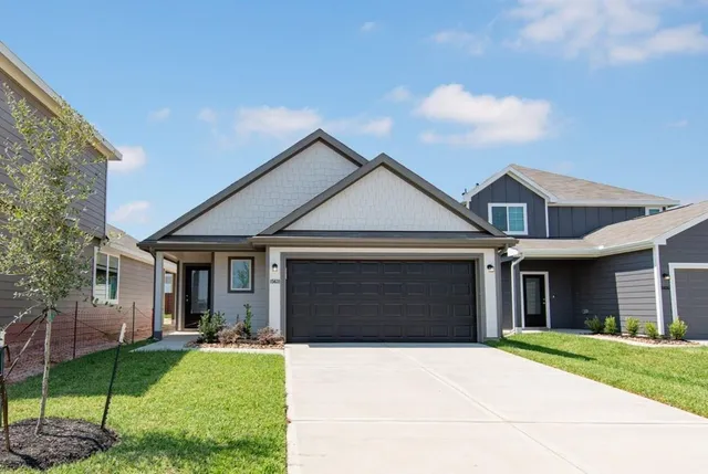 $2,200 | 15631 Buffalo Mdw Court, Houston, TX 77090