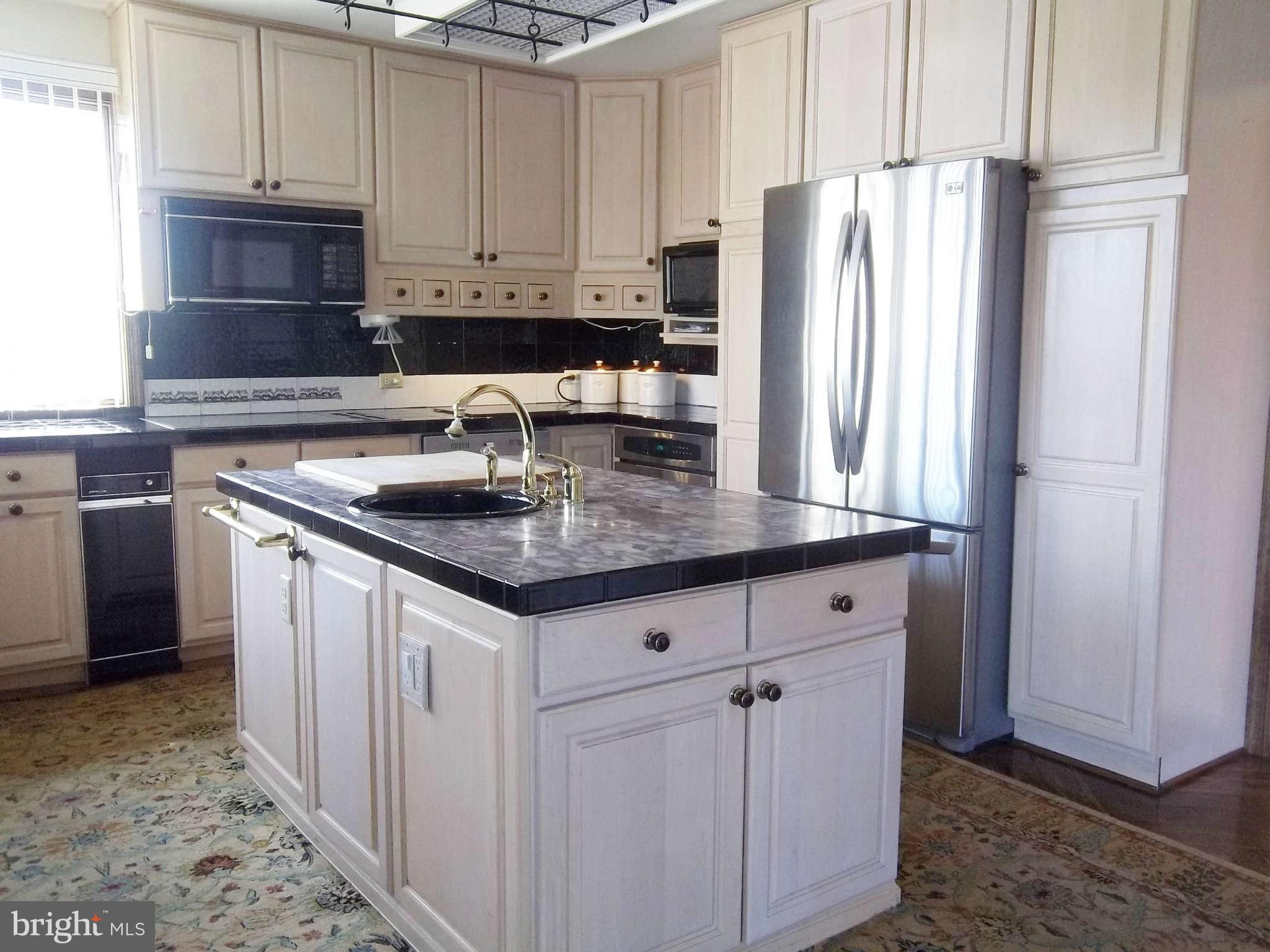 22 Adams Road Port Deposit, MD 21904 - Photo 15 of 30 Center Island with Prep Sink