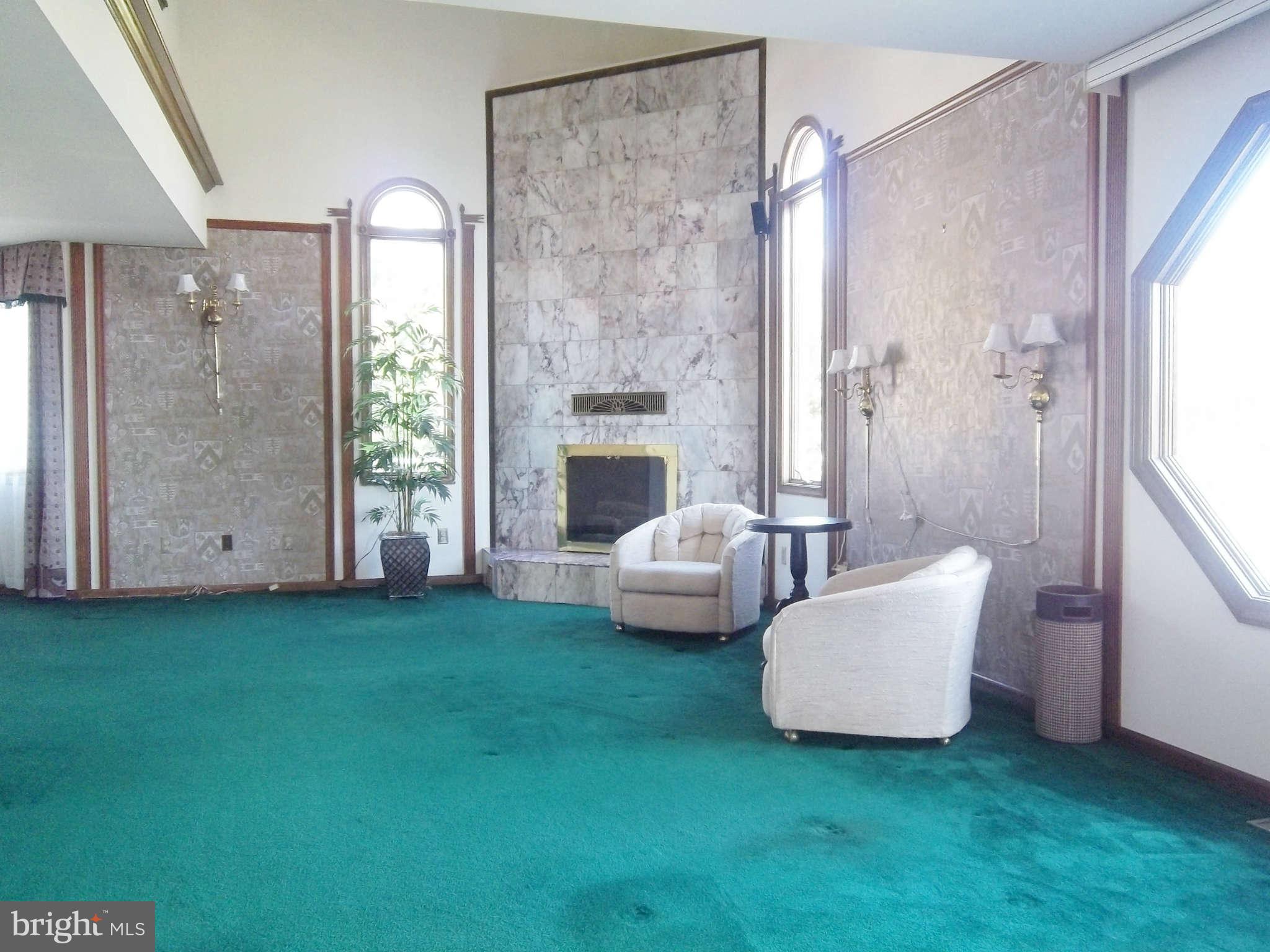 22 Adams Road Port Deposit, MD 21904 - Photo 18 of 30 2-story Family Room w/Gas Fireplace