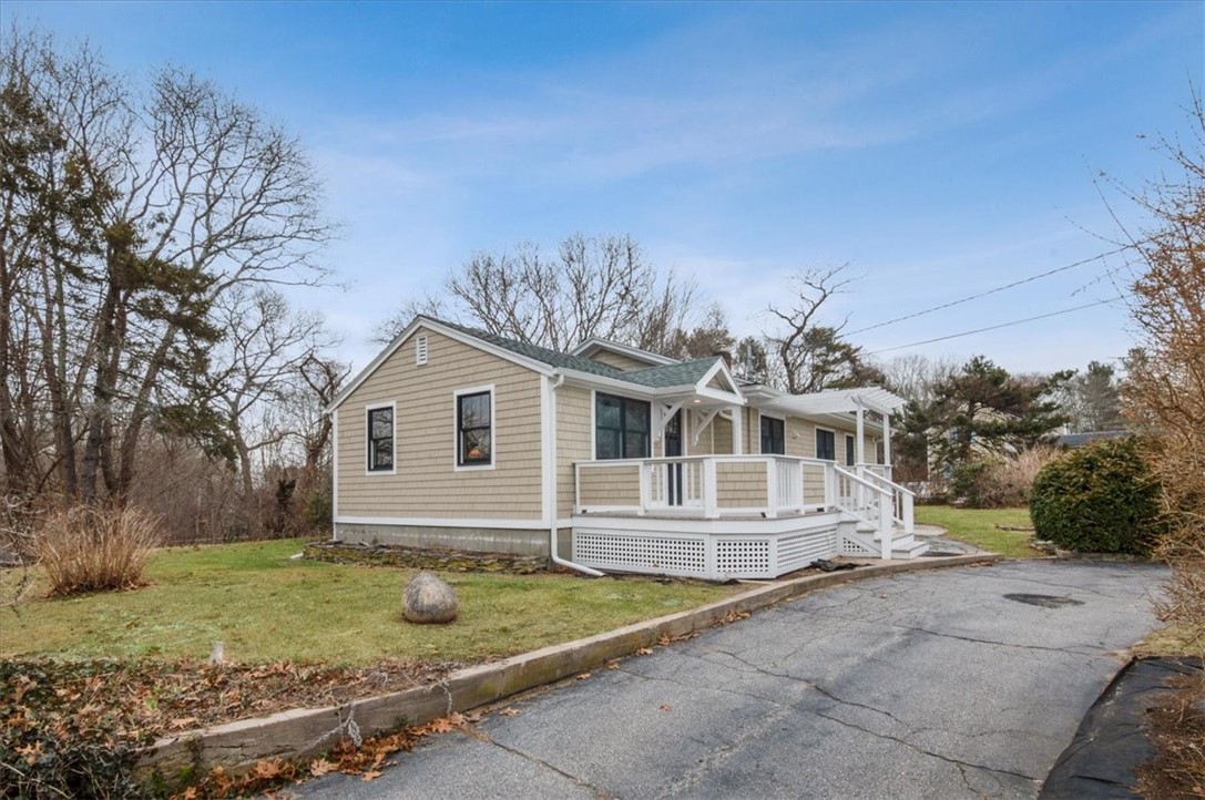 2 Simms Street Westerly, RI 02891 - Photo 2 of 20