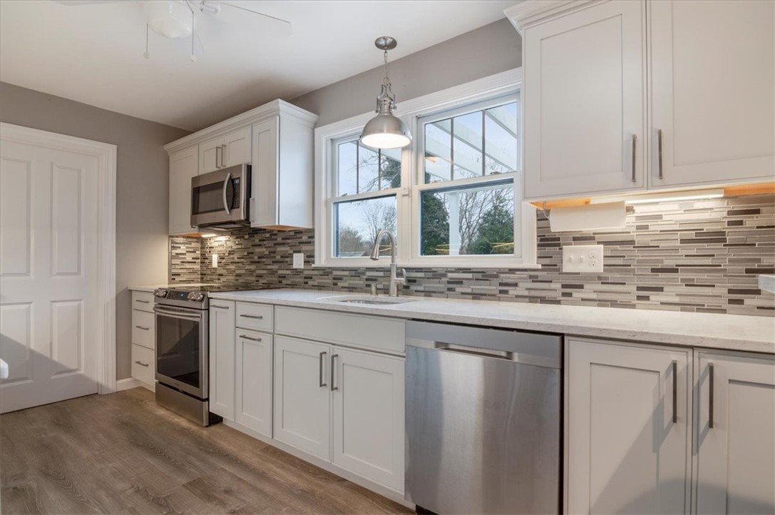 2 Simms Street Westerly, RI 02891 - Photo 10 of 20