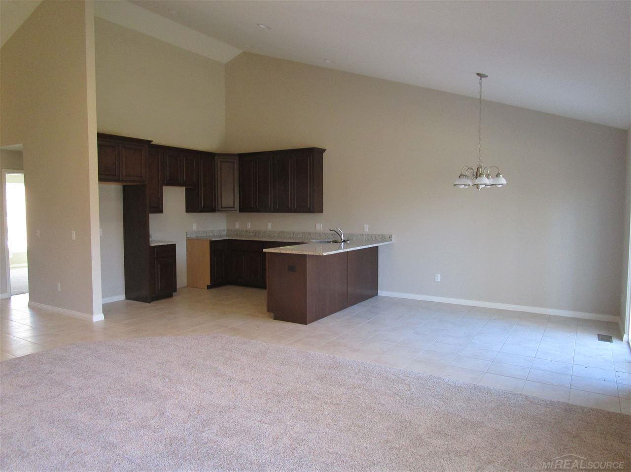 47408 Mariners New Baltimore, MI 48051 - Photo 5 of 15