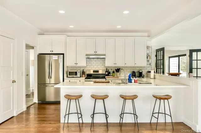 $65,000 | 70 South Country Road, Bellport, NY 11713