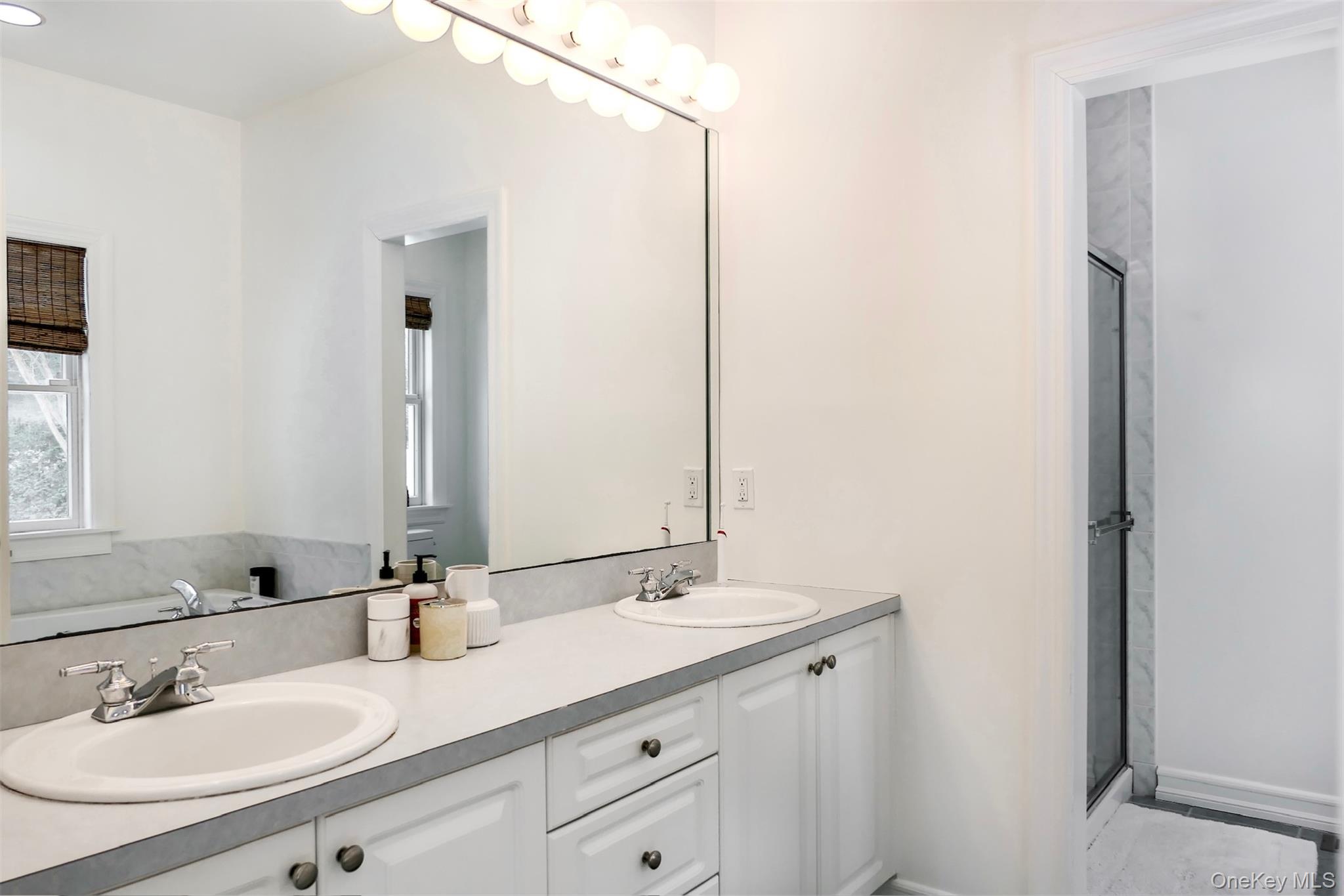 70 South Country Road Bellport, NY 11713 - Photo 18 of 35