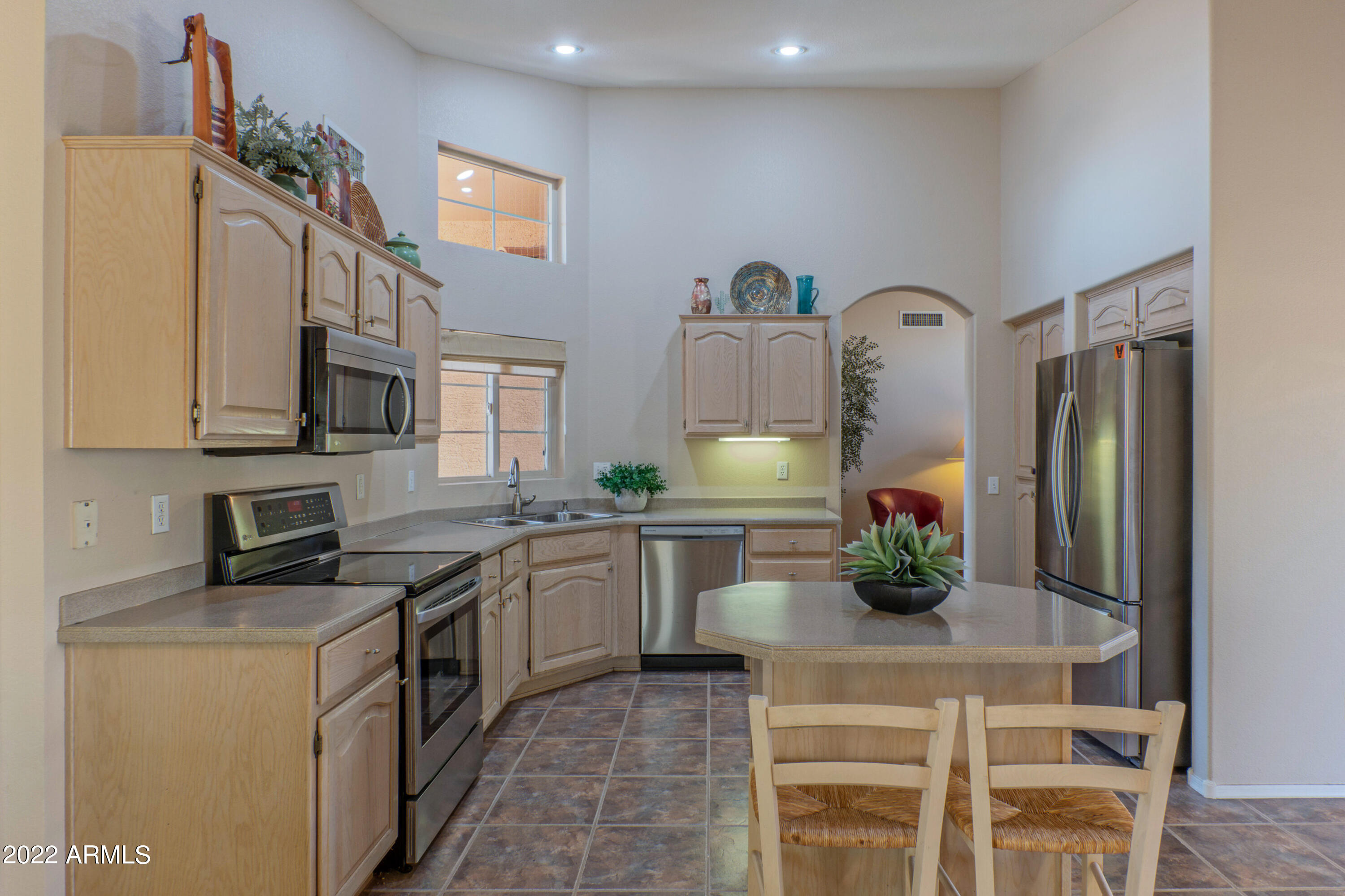 14788 Piccadilly Road Goodyear, AZ 85395 - Photo 7 of 21 14788 W-006-001-Kitchen 1-MLS_Size