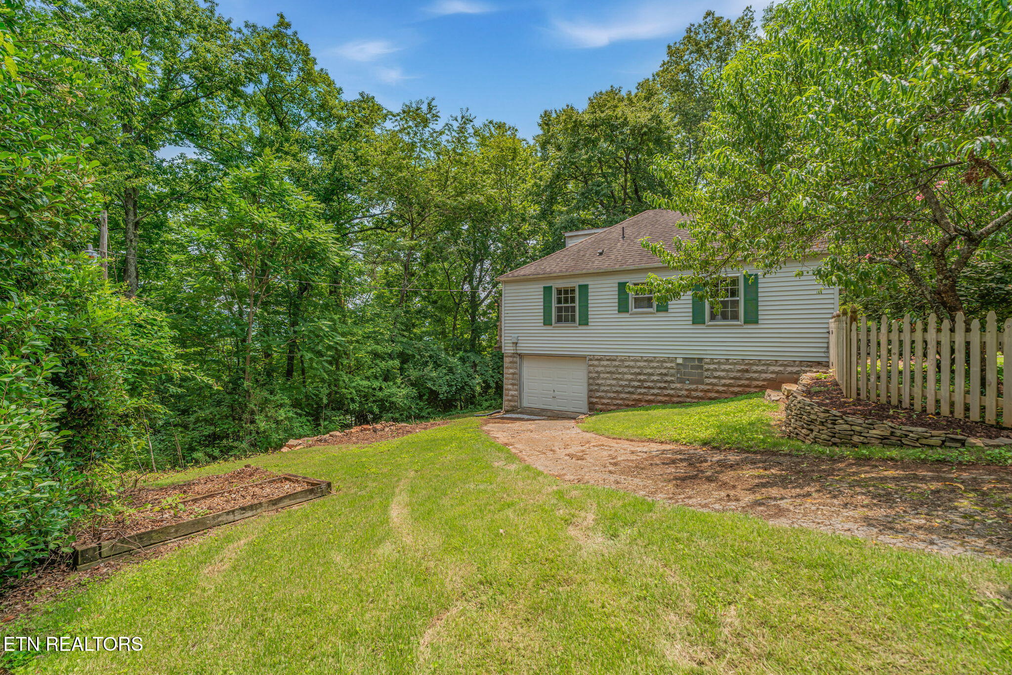904 Lester Road Knoxville, TN 37920 - Photo 35 of 46 42-web-or-mls-904 Lester Road-34
