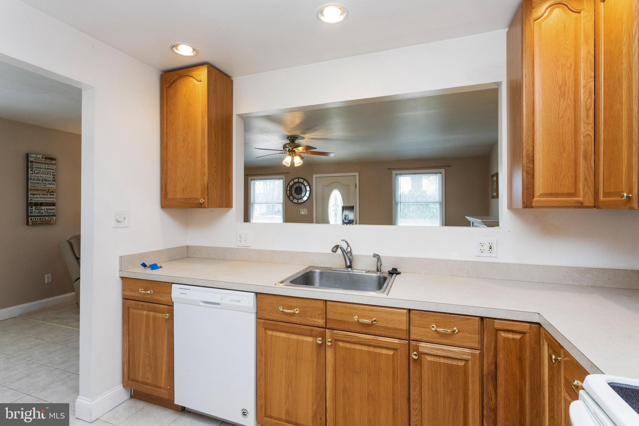 335 Sassafras Road Baltimore, MD 21221 - Photo 14 of 34