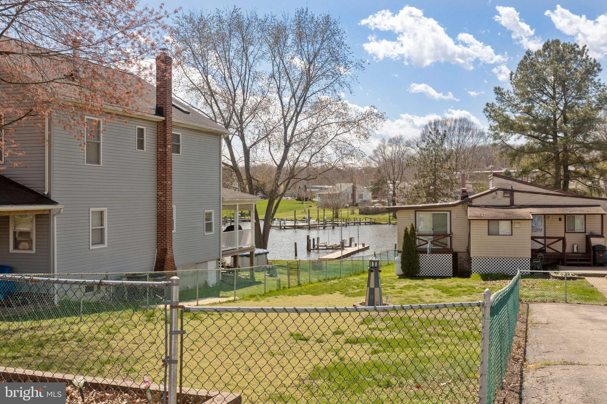 335 Sassafras Road Baltimore, MD 21221 - Photo 3 of 34
