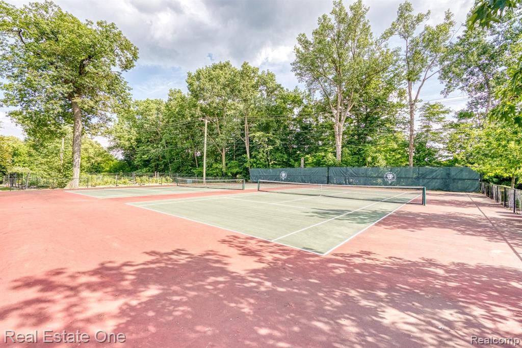 3370 Everett Drive Rochester Hills, MI 48307 - Photo 31 of 36
