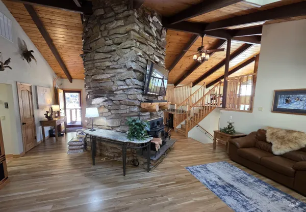 $1,800,000 | 3193 Highway 21, Boise, ID 83716