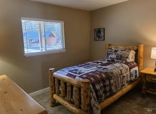$1,800,000 | 3193 Highway 21, Boise, ID 83716