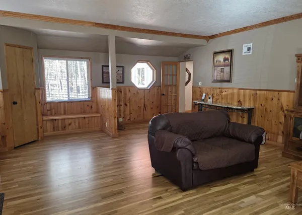 $1,800,000 | 3193 Highway 21, Boise, ID 83716