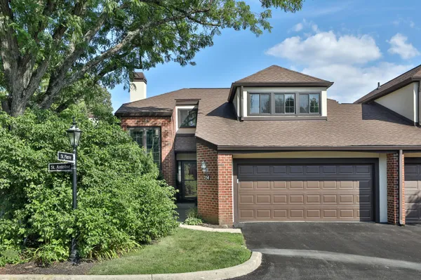 $425,000 | 254 St Antoine Street, Columbus, OH 43085