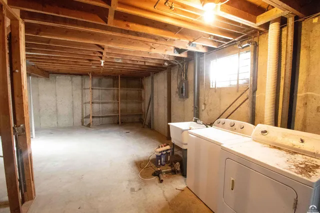 $320,000 | 3415 Trail Road, Lawrence, KS 66049