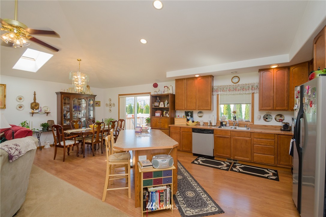 17 Godfrey Road Mossyrock, WA 98564 - Photo 5 of 23 Gallery Image 5