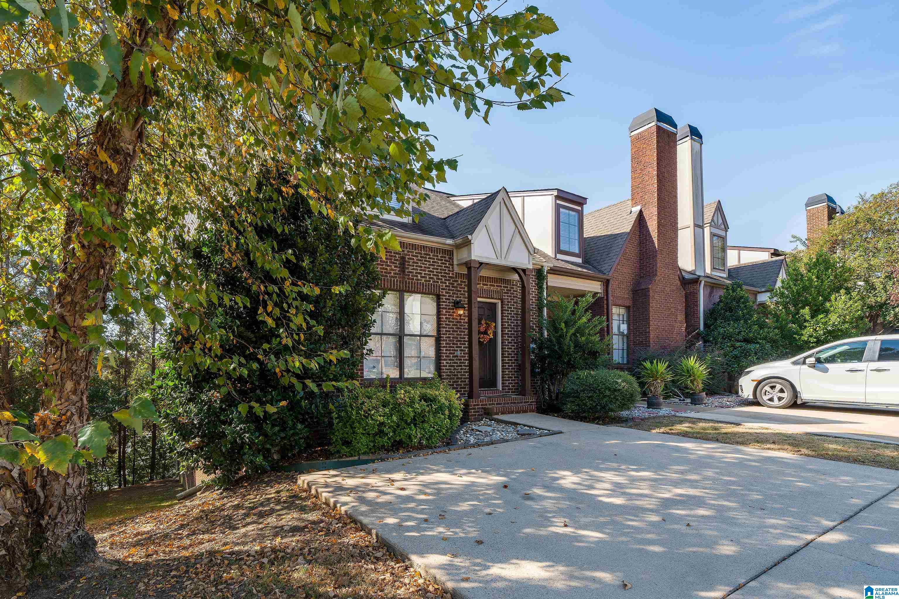 2319 Ridgemont Drive Birmingham, AL 35244 - Photo 3 of 28 Gallery Image 3