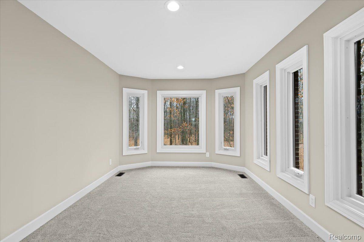 19297 Hickory Ridge Road Fenton, MI 48430 - Photo 28 of 52 19297 Hickory Ridge Rd