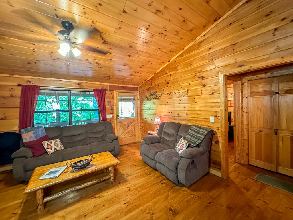 423 Laurel Creek Road Blue Ridge, GA 30513 - Photo 15 of 36