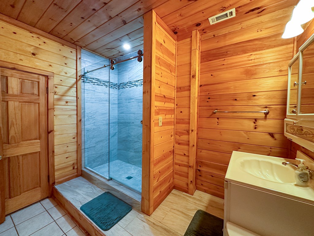 423 Laurel Creek Road Blue Ridge, GA 30513 - Photo 28 of 36