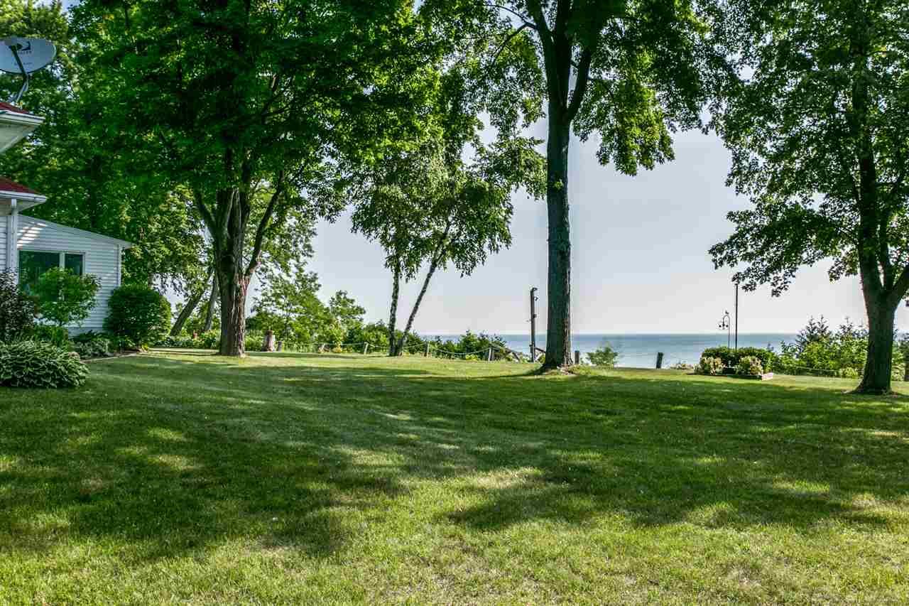 2725 South Lakeshore Road Applegate, MI 48401 - Photo 11 of 43 Lakeside Yard