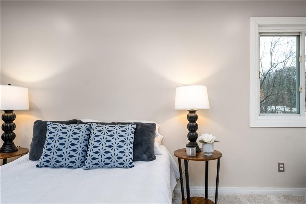 149 Three Degree Road Pittsburgh, PA 15237 - Photo 31 of 50 a lamp on a table in a room