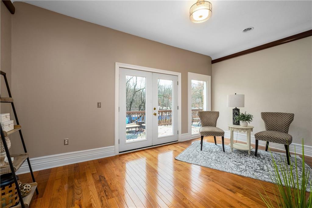 149 Three Degree Road Pittsburgh, PA 15237 - Photo 7 of 50 a living room with furniture and a table